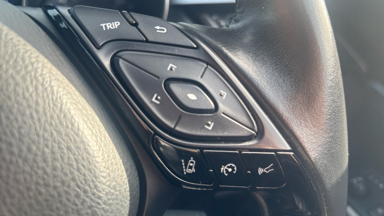 Toyota C-HR 1.8 Hybrid Design 5dr CVT Hybrid Hatchback